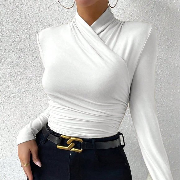 White Boho Womens Solid Surplice Neck Ruched Side Tee - Picture 4 of 5